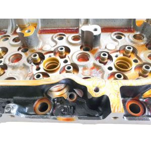 Original ISUZU 6hk1 Cylinder Head