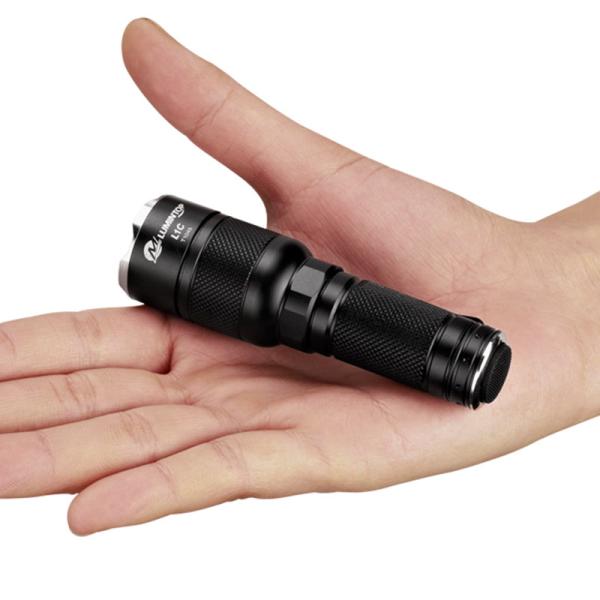 Quality Light Cree Custom Tactical Flashlights , Waterproof Personalized Mini LED Flashlights for sale