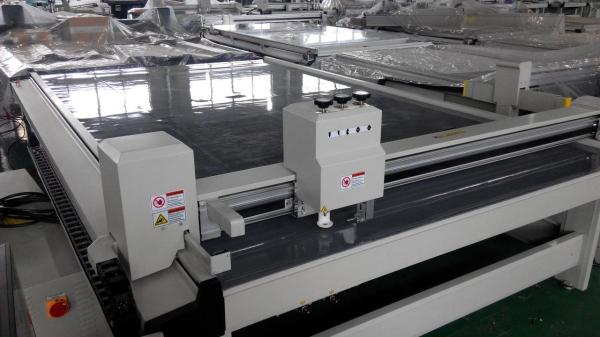 Quality Automatic Drawing Creasing Box Cutting Machine PCI Data Port 32MB Input Cushion Area for sale