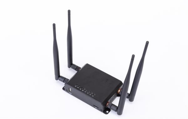 802.11b/g/n 4G Wireless Wifi Router With Sim Card Slot Hotspot 4 External