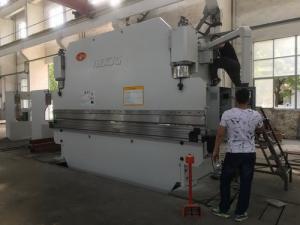 China WE67K-1000T CNC Hydraulic Press Brake Machine Bend 20mm Sheet With Standrad Tooling wholesale
