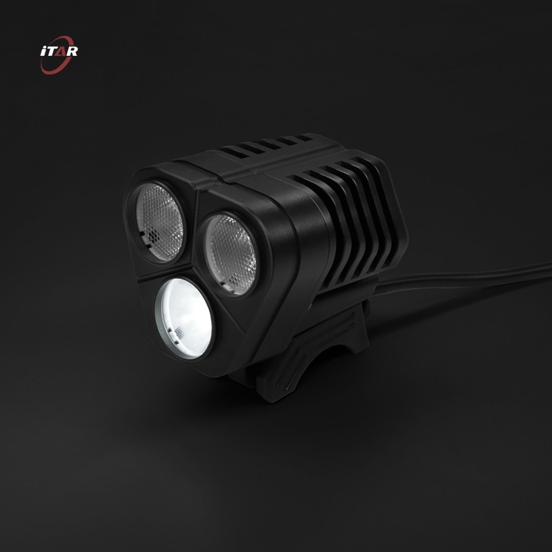 China Multiple Lighting Modes 3000 Lumens Bike Front Light With Go Pro Adapter on sale China Multiple Lighting Modes 3000 Lumens Bike Front Light With Go Pro Adapter on sale