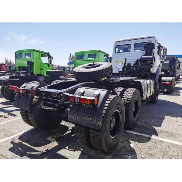 Best Beiben Tractor Truck Euro3 EGR 380hp 6x6 Prime Mover And Trailer With Long Service Life