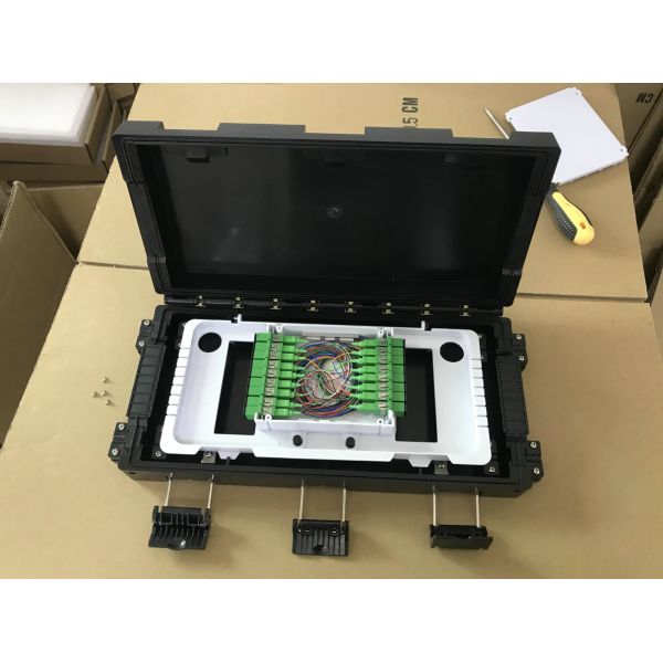 Fiber optic inline closure with 1x8 PLC splitter FTTH Telecom Aerial 12core Fiber Optic Closure PLC Splitter