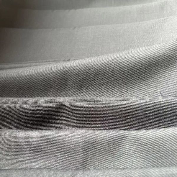 Manufaction 100%Wool Woven 350GSM Fabric for Suit