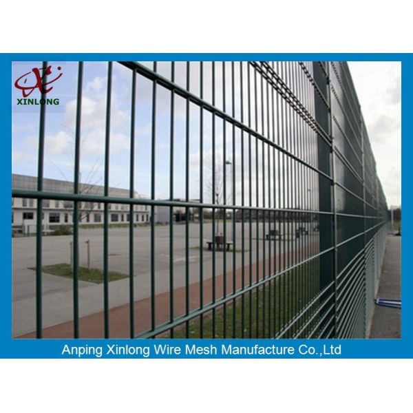 Convenient Installation Double Loop Wire Fence / Green Pvc Coated Wire Mesh Fencing