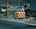 Tested Expressway Highway Crash Attenuator With Anti Collision Pads