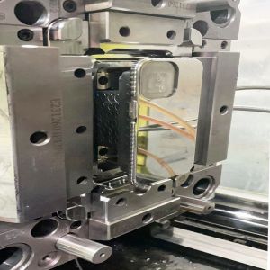 High Durability Protection Phone Case Mould Precise Injection Mould