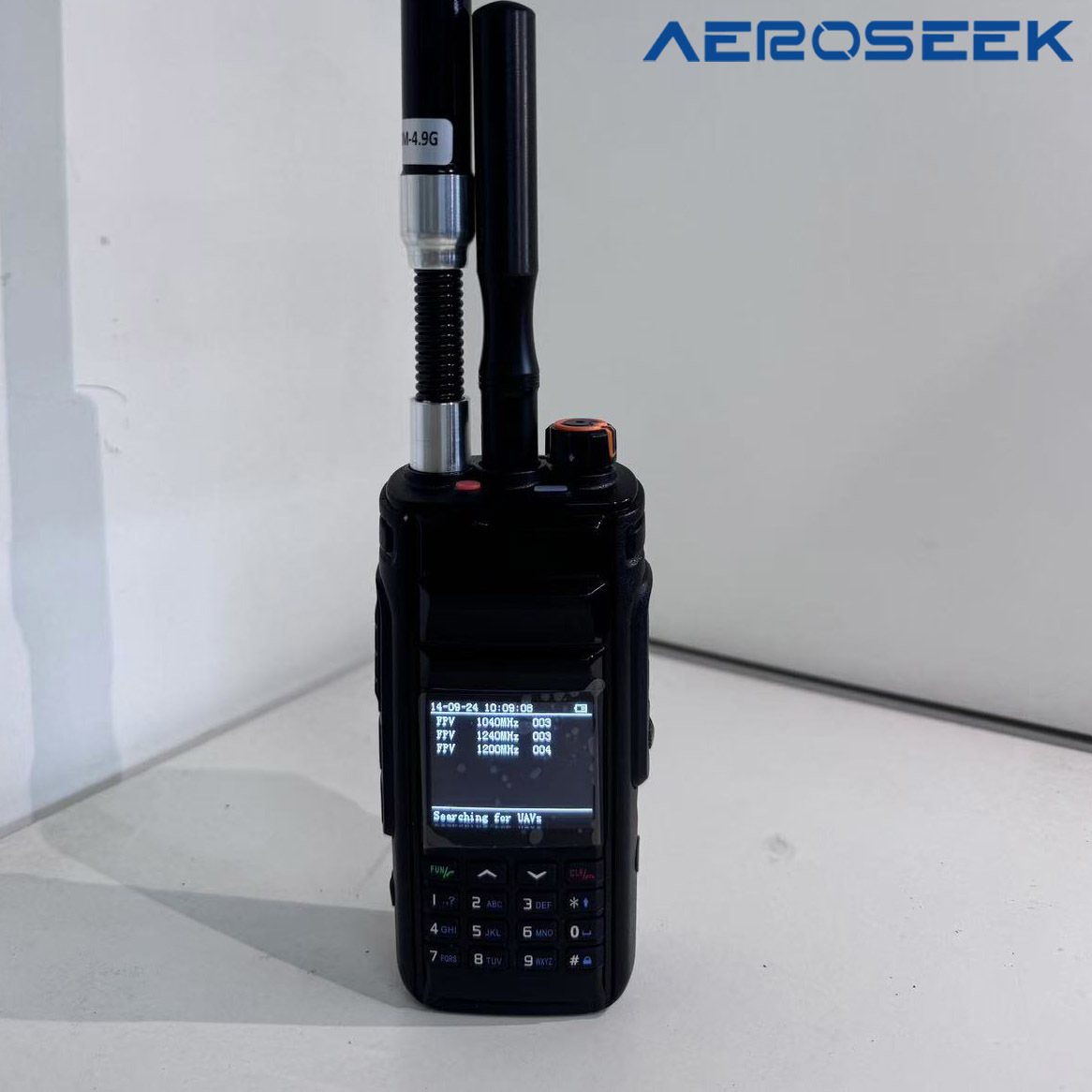 Advanced Portable Broadband UAV Detection Equipment with Real-Time Tracking