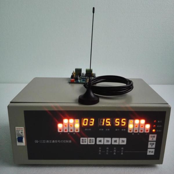 Quality Cold Rolled Multiphase Solar Powered Iron Traffic Lights Light Controller Wireless System for sale