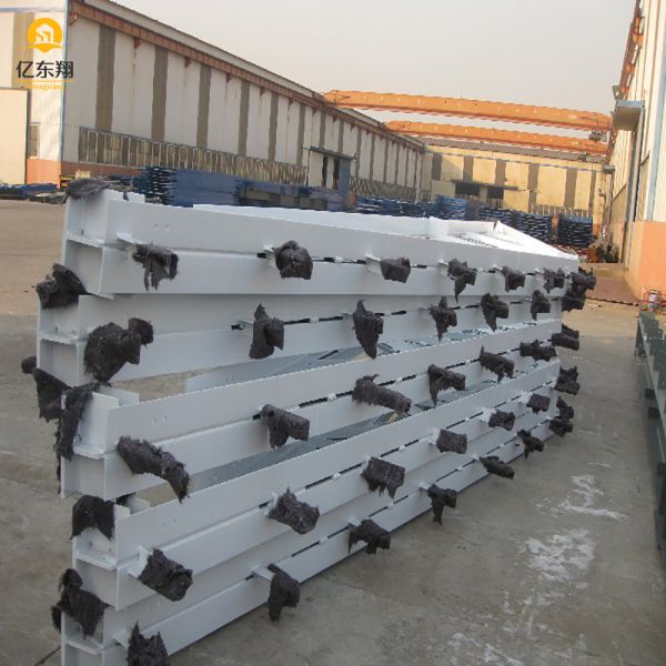 Pre Engineered Steel Structure Workshop Construction With Steel Color Sheet Cladding