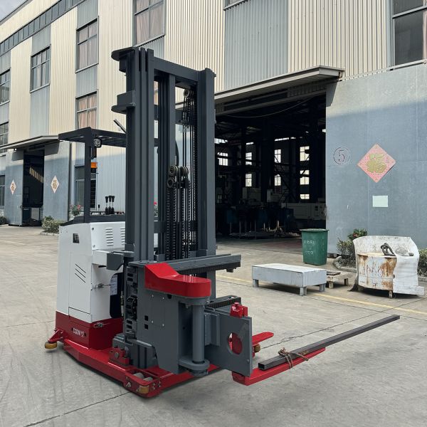 2 Ton Seat Mounted VNA Electric Fork Truck For Narrow Aisle Lifting Height 5m 6m 7m