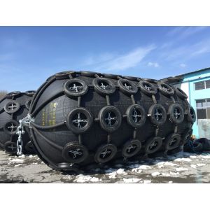 China 50KPA/80KPA Pneumatic Marine Fender ISO17357 Yokohama Floating Fenders wholesale