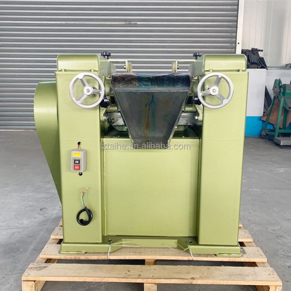 Motor Core Components S150 Lab Mini Grinding Triple Roll Mill Machine For Paste Material