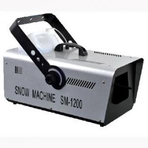 China 5L Capacity Stage Snow Machine Easy Control With High - Speed And Silent Fan wholesale