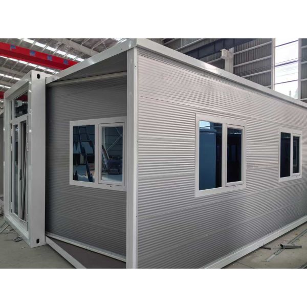 Polyurethane Foam Insulation and Aluminum Alloy Sliding Window in Expandable
