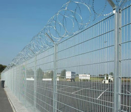 Galvanized PVC coated anti climb airport security fencing panels
