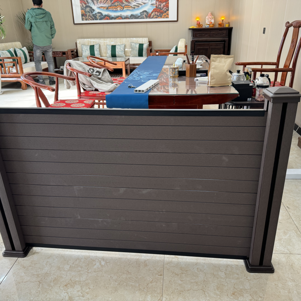 Wooden Color WPC Fence Panels / Brown Wpc Composite Fencing