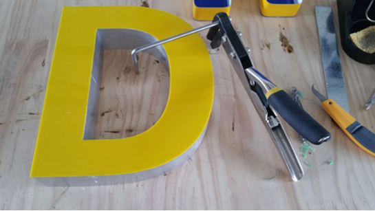 Penguin Manual Metal Strip Bending Plier, A Type