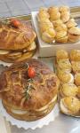 Self-Service Bakery Shop Combo Bread Vending Machine With Cooling System
