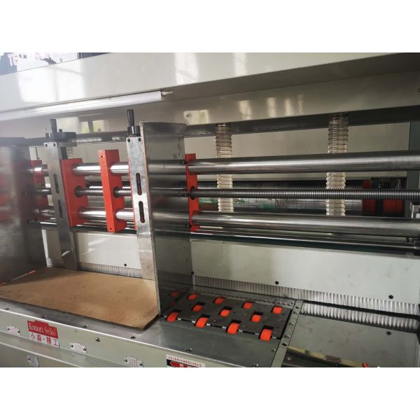 4 Color High Speed Flexo Printing Slotting Die Cutting Machine for Pizza Vegetable Fruit Boxes
