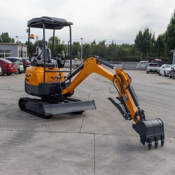 18-Type Household Mini Excavator Compact And Powerful For Various Tasks