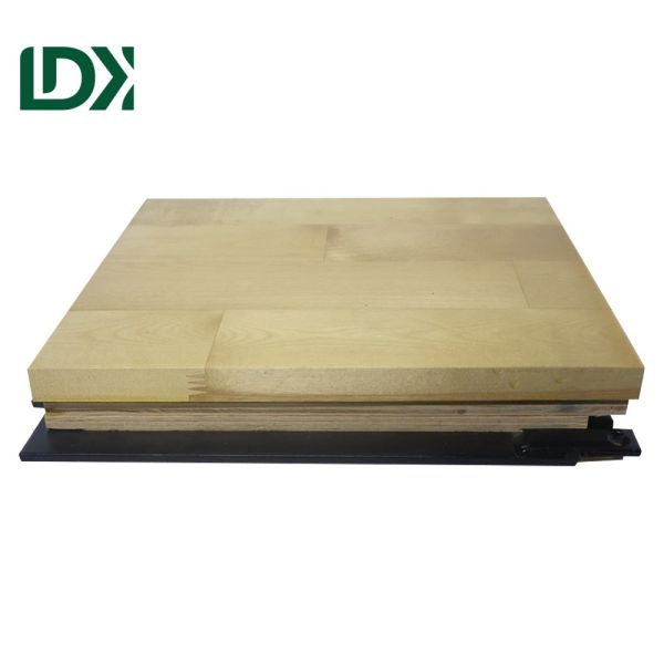 Premium Maple Hardwood Basketball Flooring FIBA Certified Sports Court
