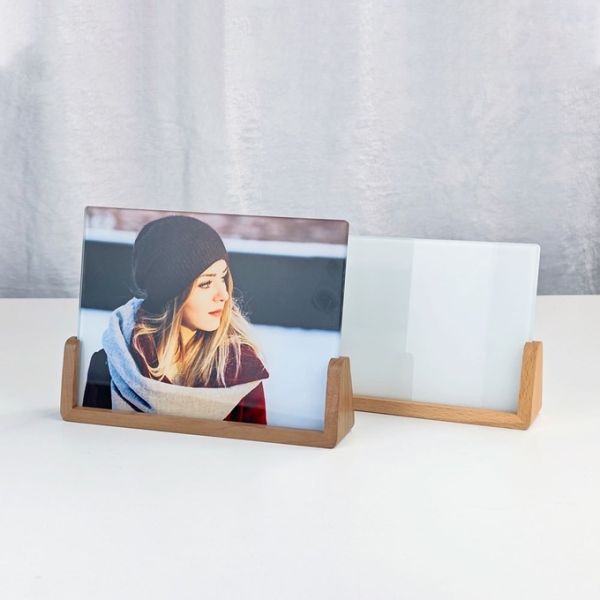 Durable Tabletop Sublimation Glass Photo Frame With Wooden U Shaped Base Custom Printing Tempered Glass Picture Frame