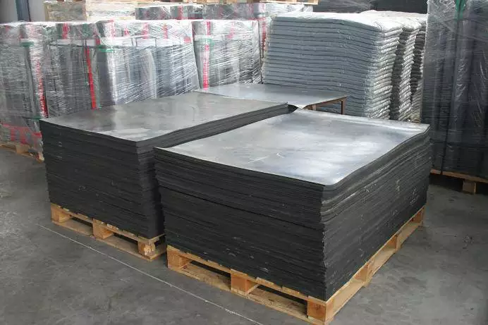 800 Ton Clamping Force Rubber Vulcanizing Press For EPDM Rubber Sheet Manufacturing